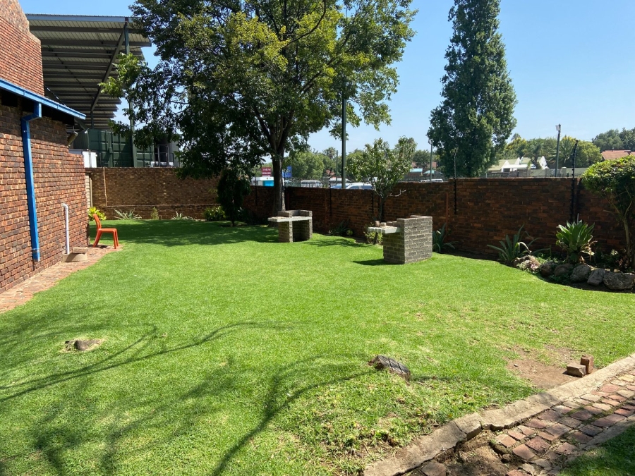 2 Bedroom Property for Sale in The Reeds Gauteng