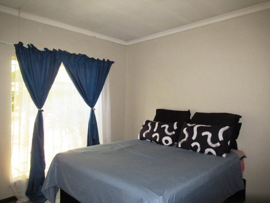 2 Bedroom Property for Sale in Erasmus Gauteng