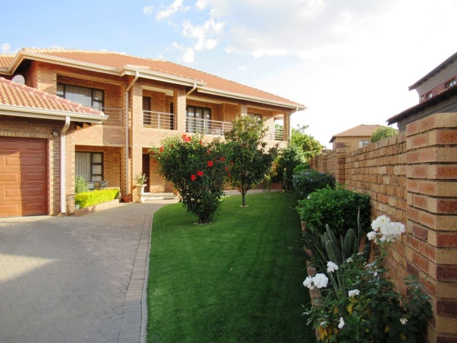 5 Bedroom Property for Sale in Rayton Gauteng