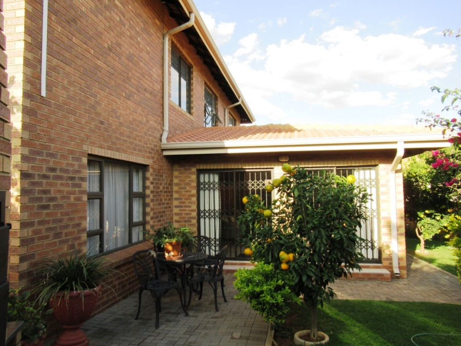 5 Bedroom Property for Sale in Rayton Gauteng