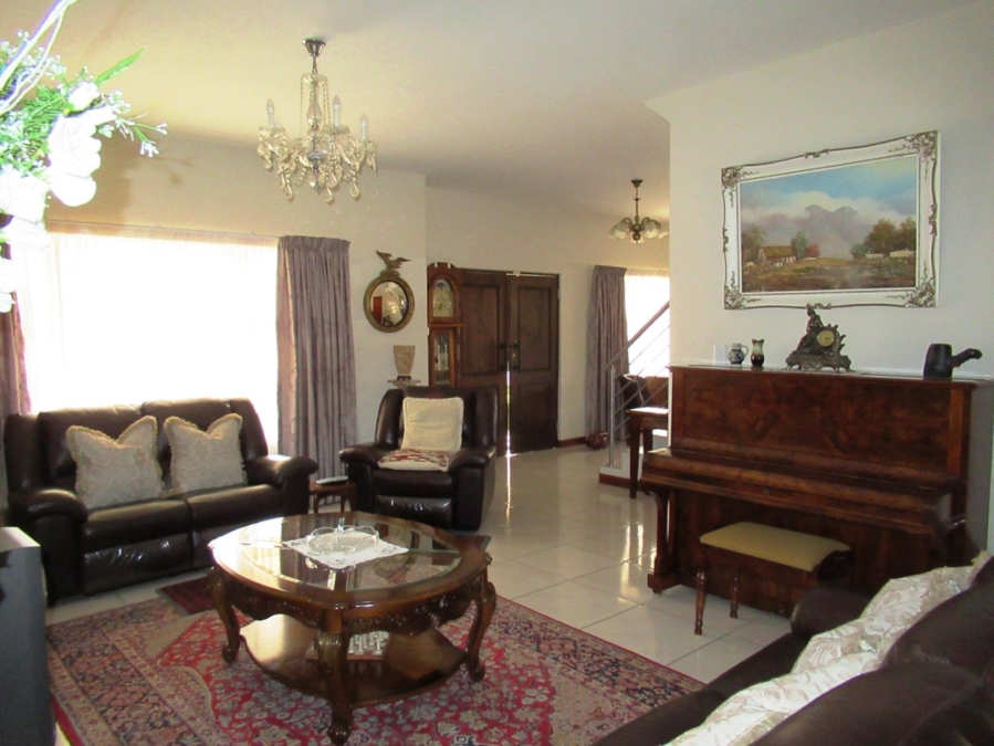 5 Bedroom Property for Sale in Rayton Gauteng