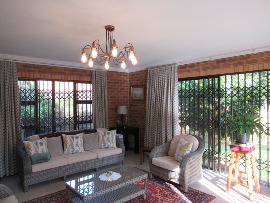 5 Bedroom Property for Sale in Rayton Gauteng