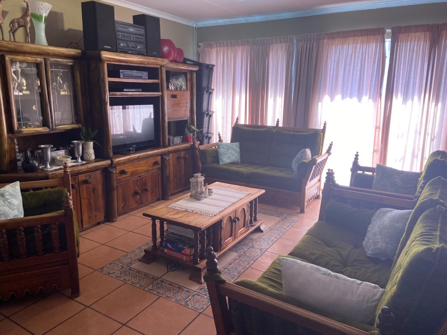 3 Bedroom Property for Sale in Zwartkop Gauteng