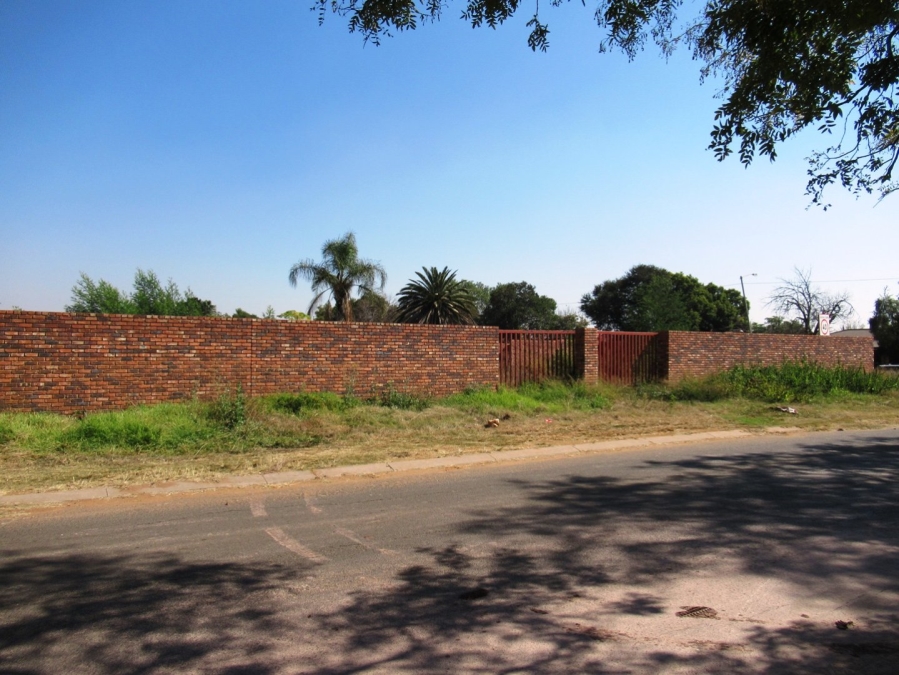  Bedroom Property for Sale in Erasmus Gauteng