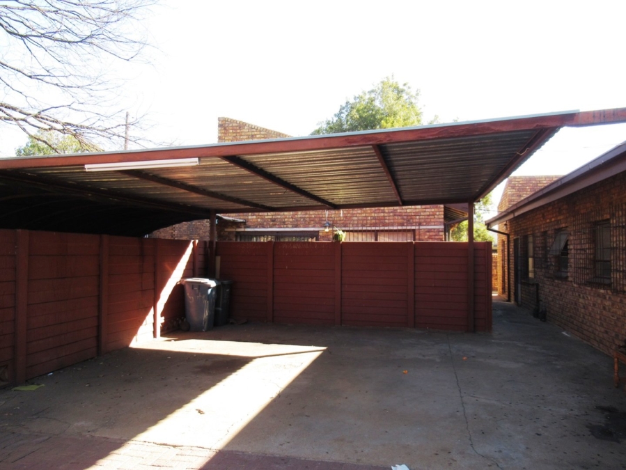 3 Bedroom Property for Sale in Bester Gauteng