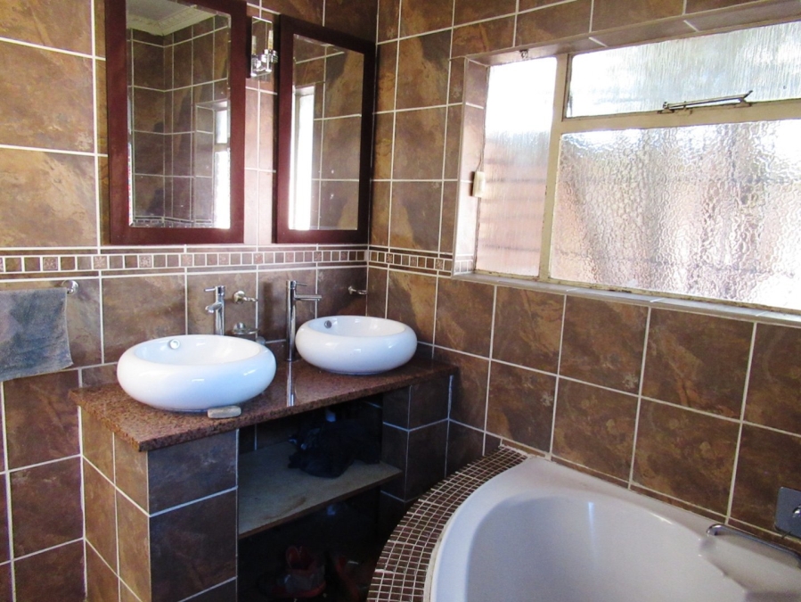 3 Bedroom Property for Sale in Bester Gauteng