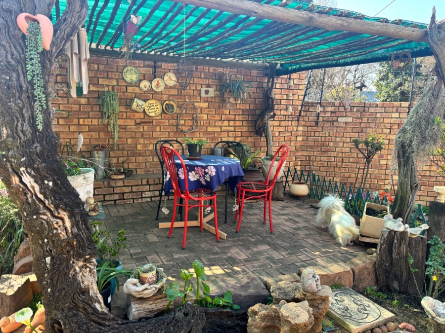  Bedroom Property for Sale in Erasmus Gauteng