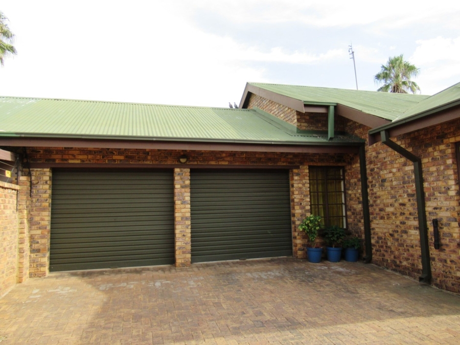 3 Bedroom Property for Sale in Erasmus Gauteng