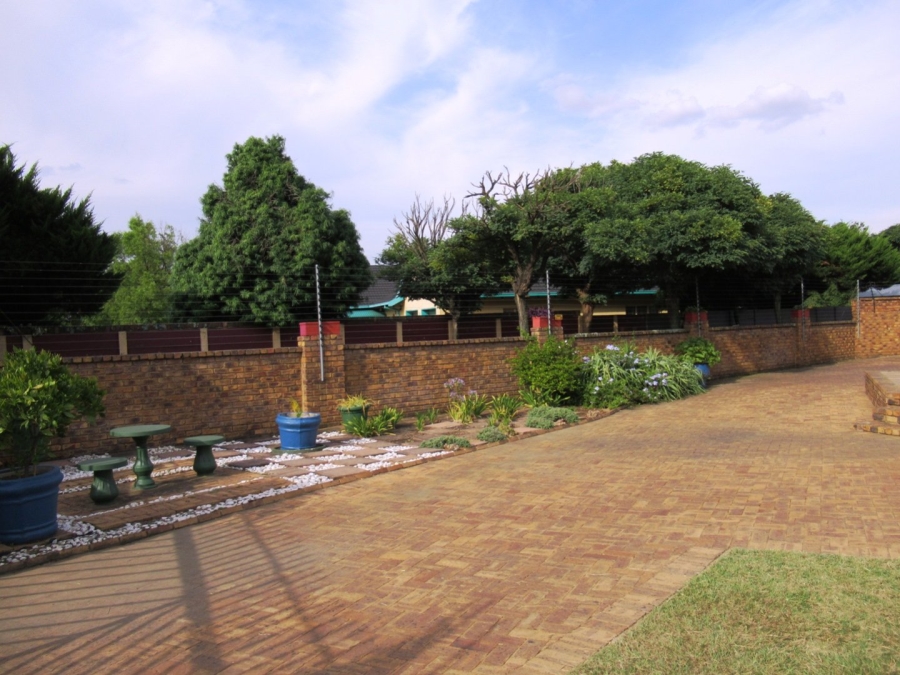 3 Bedroom Property for Sale in Erasmus Gauteng