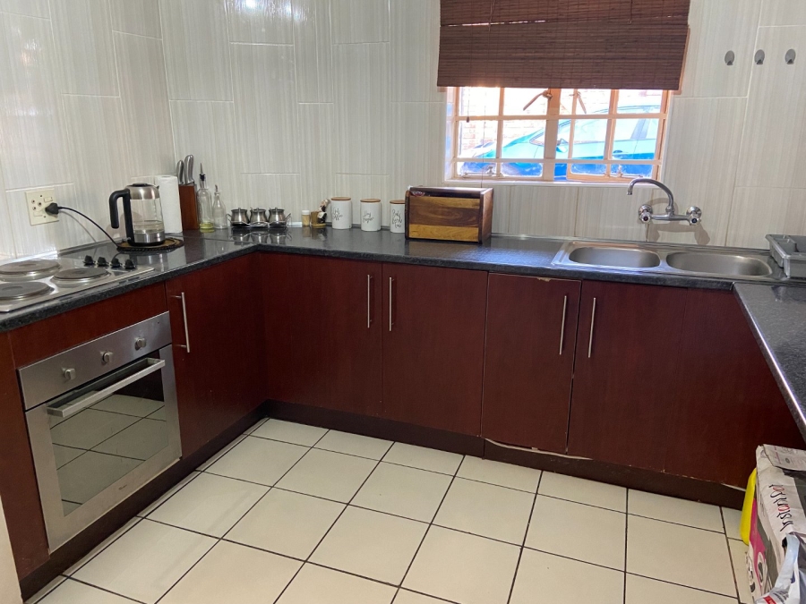 2 Bedroom Property for Sale in Zwartkop Gauteng