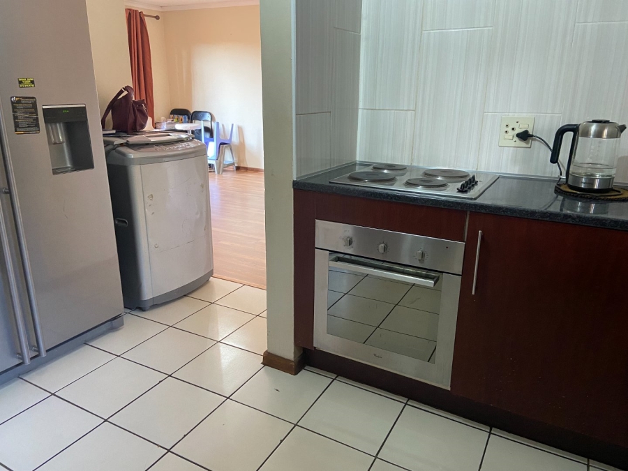 2 Bedroom Property for Sale in Zwartkop Gauteng