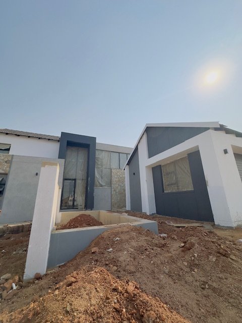 4 Bedroom Property for Sale in Midstream Heights Gauteng