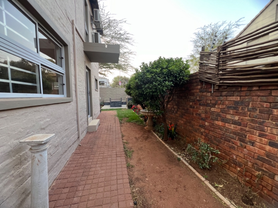 2 Bedroom Property for Sale in Olympus AH Gauteng