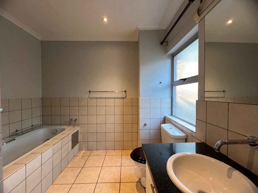 2 Bedroom Property for Sale in Olympus AH Gauteng