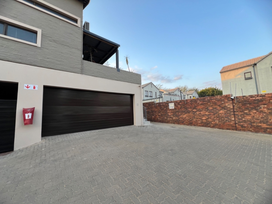 2 Bedroom Property for Sale in Olympus AH Gauteng