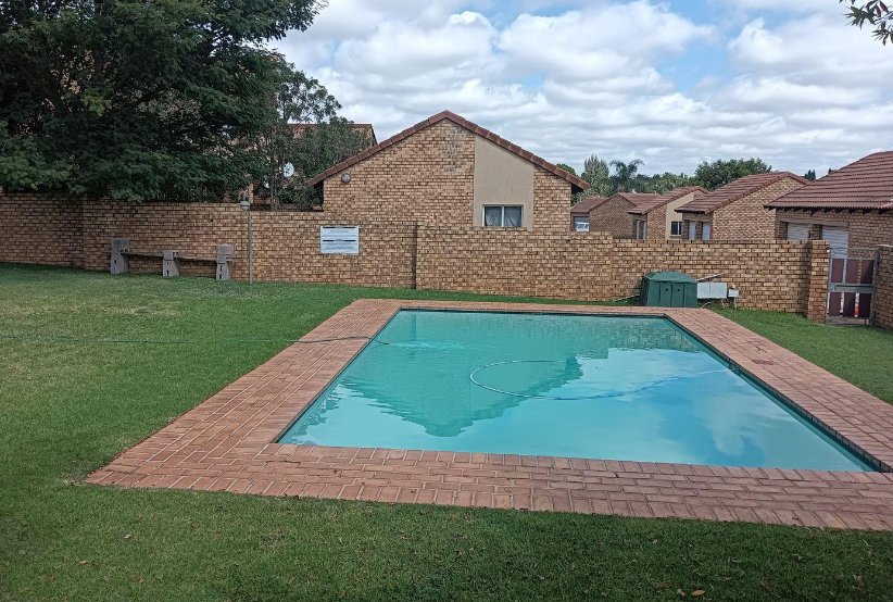 2 Bedroom Property for Sale in Moreleta Park Gauteng