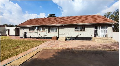 4 Bedroom Property for Sale in Farrar Park Gauteng