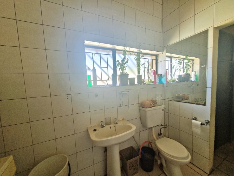 5 Bedroom Property for Sale in Primrose Gauteng