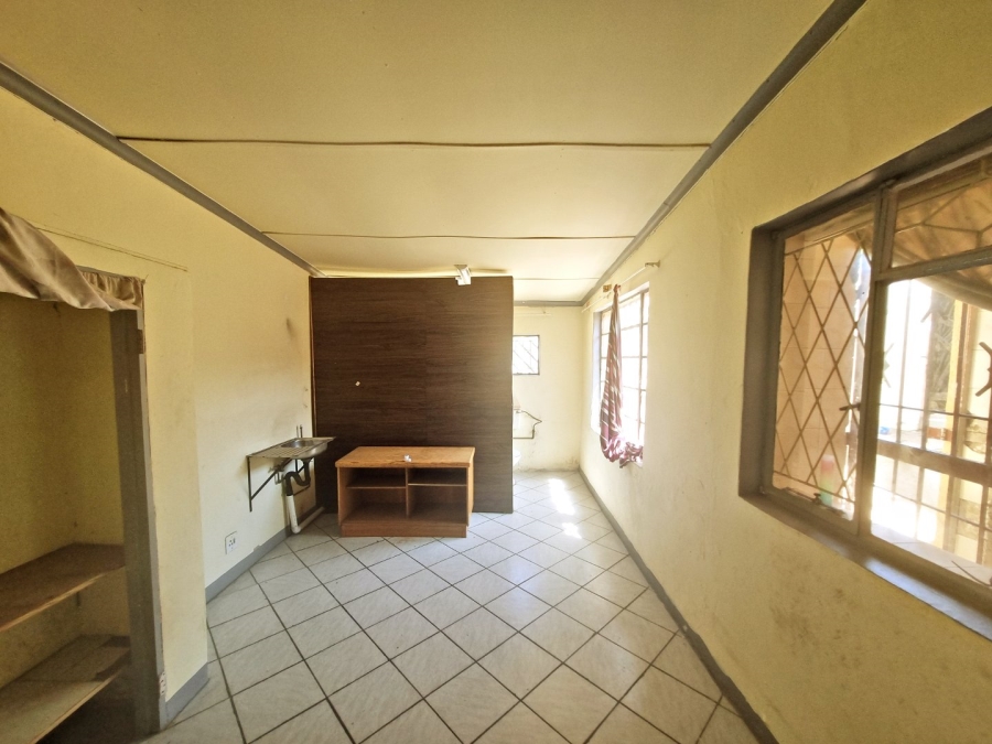 5 Bedroom Property for Sale in Primrose Gauteng