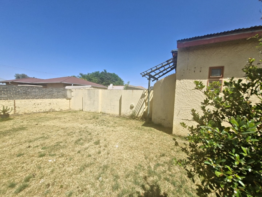 5 Bedroom Property for Sale in Primrose Gauteng