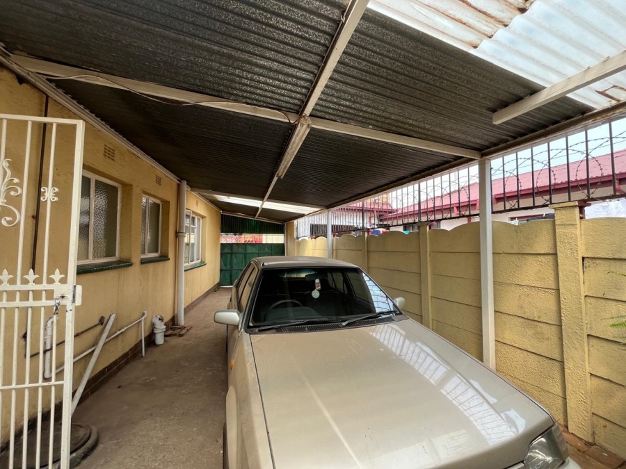 3 Bedroom Property for Sale in Lenasia Ext 1 Gauteng