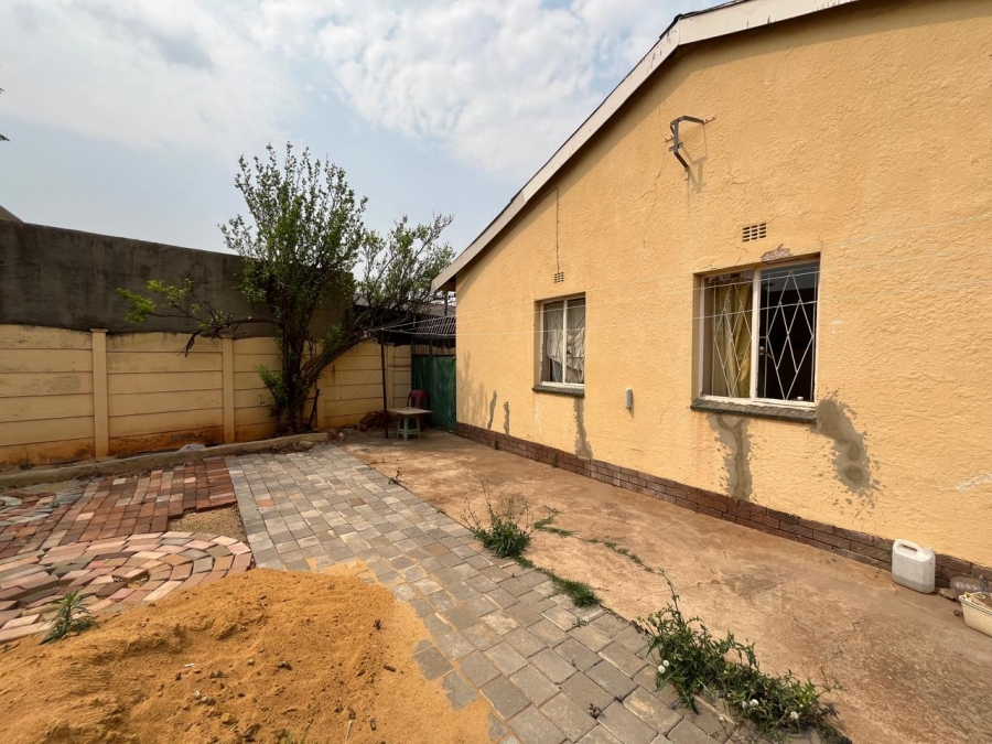 3 Bedroom Property for Sale in Lenasia Ext 1 Gauteng