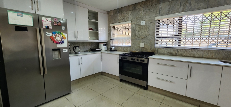 To Let 3 Bedroom Property for Rent in Brackenhurst Gauteng