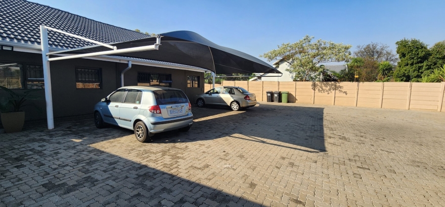 To Let 3 Bedroom Property for Rent in Brackenhurst Gauteng