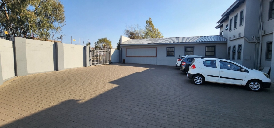 To Let commercial Property for Rent in Eden Glen Gauteng