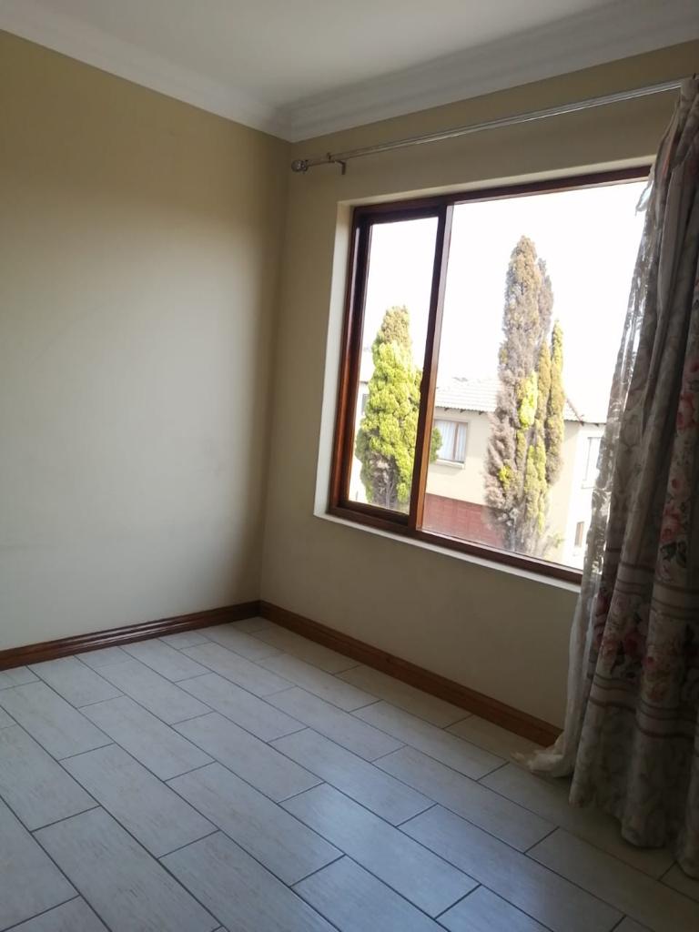 3 Bedroom Property for Sale in Kyalami Hills Gauteng