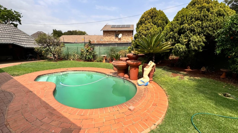 3 Bedroom Property for Sale in Doornpoort Gauteng