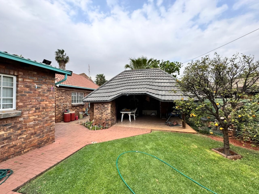 3 Bedroom Property for Sale in Doornpoort Gauteng