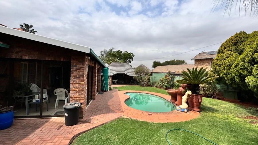 3 Bedroom Property for Sale in Doornpoort Gauteng