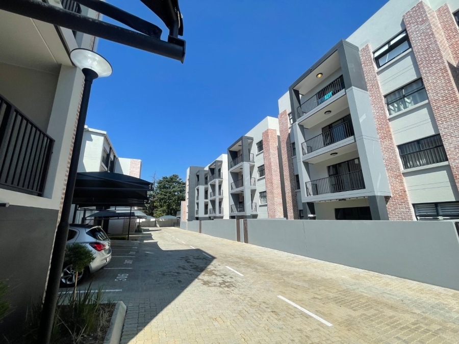 To Let 2 Bedroom Property for Rent in Bryanston Gauteng