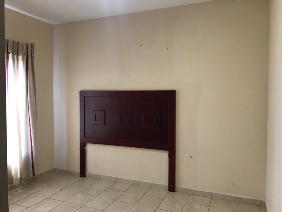 To Let 2 Bedroom Property for Rent in Cresta Gauteng