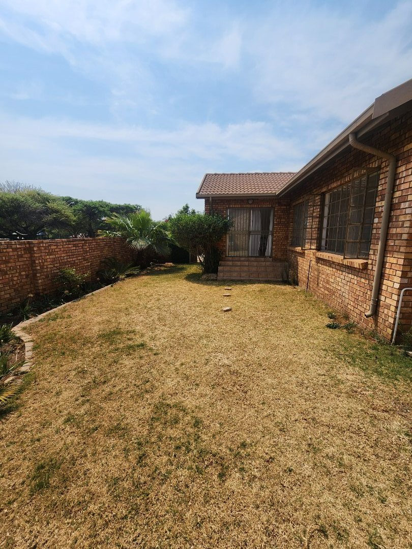 3 Bedroom Property for Sale in Amberfield Gauteng