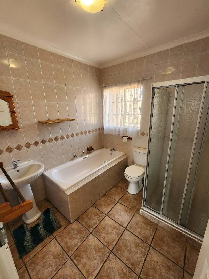 3 Bedroom Property for Sale in Amberfield Gauteng