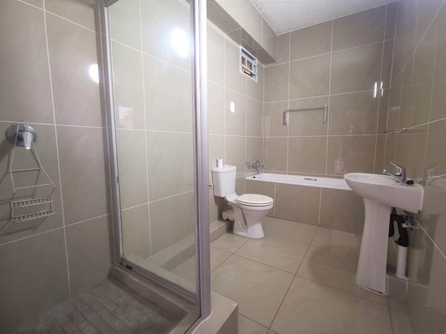 To Let 2 Bedroom Property for Rent in Richmond Gauteng