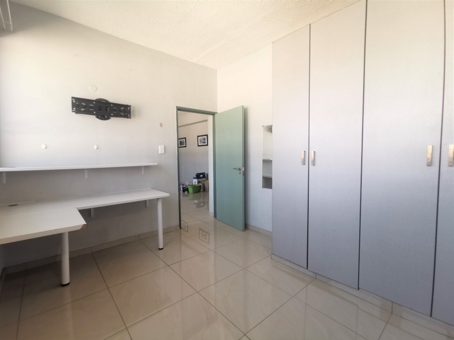 To Let 2 Bedroom Property for Rent in Richmond Gauteng