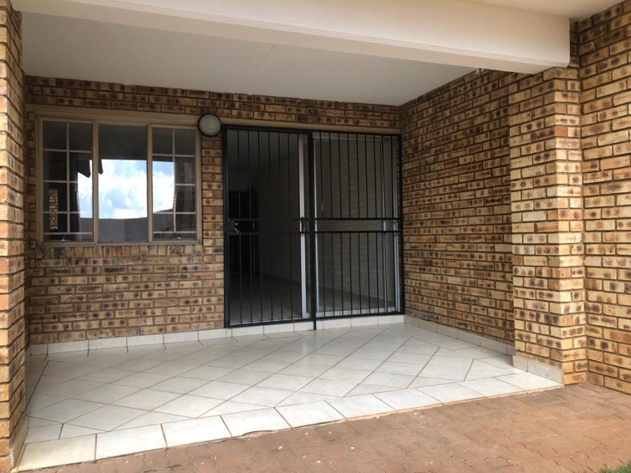 To Let 3 Bedroom Property for Rent in Celtisdal Gauteng