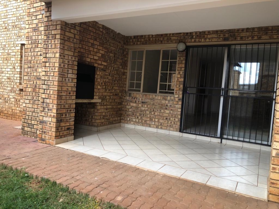 To Let 3 Bedroom Property for Rent in Celtisdal Gauteng