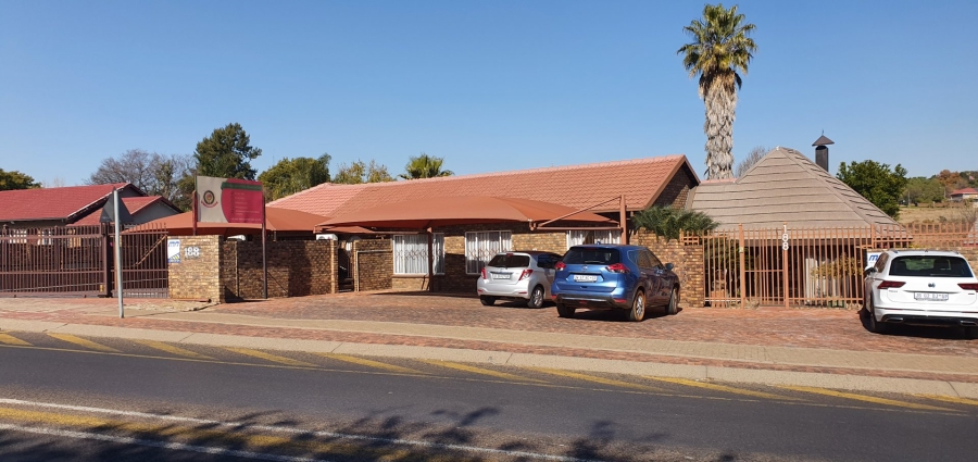 3 Bedroom Property for Sale in Rooihuiskraal Gauteng