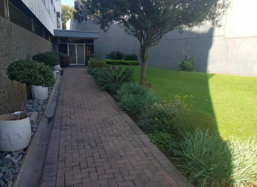 2 Bedroom Property for Sale in Bedford Gardens Gauteng