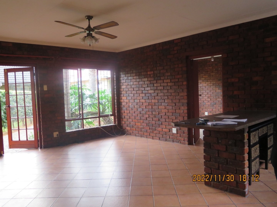 To Let 3 Bedroom Property for Rent in Van Riebeeck Park Gauteng