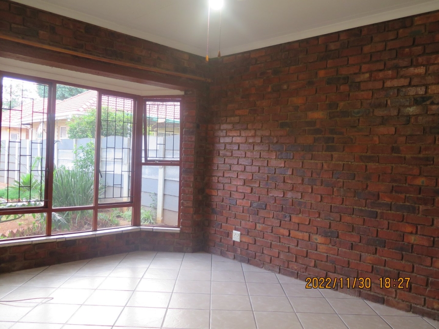 To Let 3 Bedroom Property for Rent in Van Riebeeck Park Gauteng