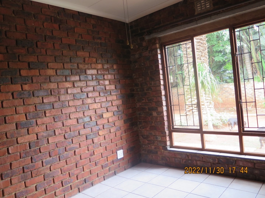 To Let 3 Bedroom Property for Rent in Van Riebeeck Park Gauteng