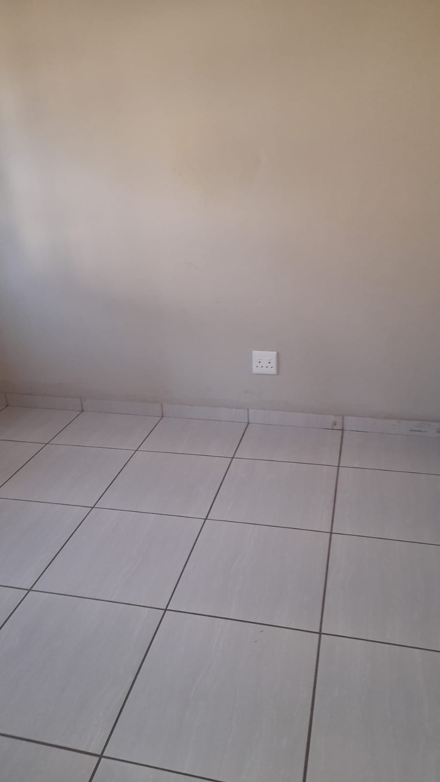 To Let  Bedroom Property for Rent in Windmill Park Gauteng