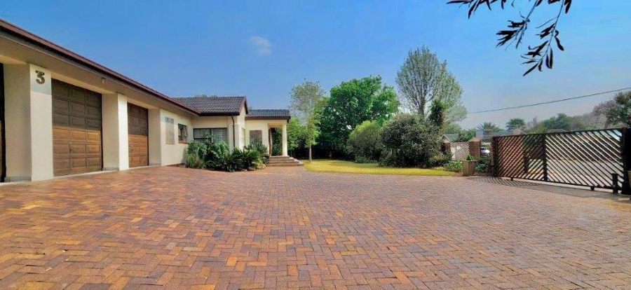 4 Bedroom Property for Sale in Alberante Gauteng