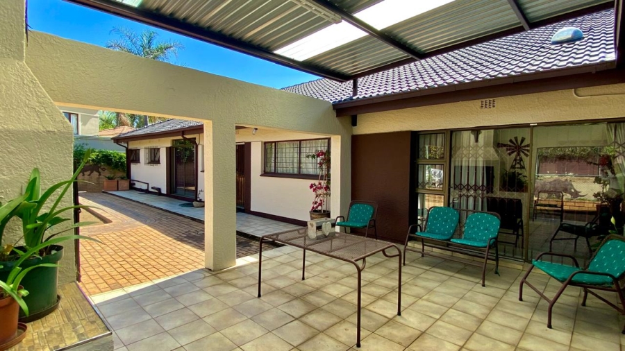 4 Bedroom Property for Sale in Alberante Gauteng