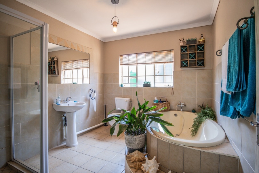 3 Bedroom Property for Sale in Grootvaly AH Gauteng